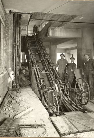 1930 - Finland first escalator Stockmann